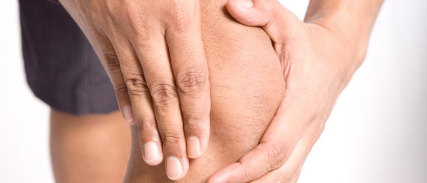 pucanje bolova u zglobu koljena deformirajuća artroza liječenja zgloba ramena
